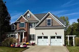 1032 Foxglove Cir, Cuyahoga Falls, OH 44223 - Photo 1