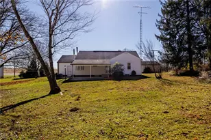 9795 W Pike, Hopewell, OH 43746 - Photo 33