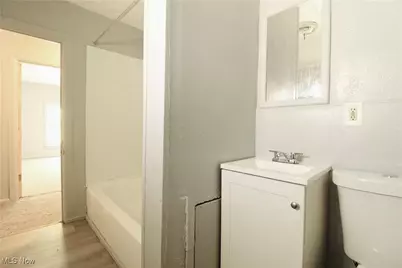 7106 Colfax Road, Loveland, OH 44104 - Photo 21