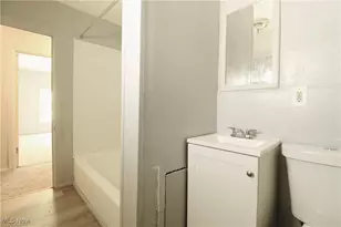 7106 Colfax Rd, Loveland, OH 44104 - Photo 21