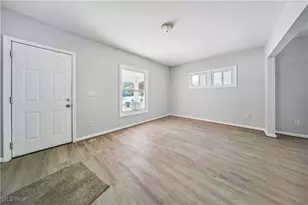 702 Grace Ave, Akron, OH 44320 - Photo 5