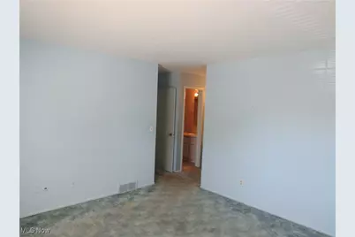 7970 Mentor Avenue #B7, Mentor, OH 44060 - Photo 15