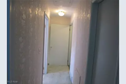 7970 Mentor Avenue #B7, Mentor, OH 44060 - Photo 23