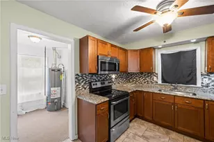 820 Peach Blvd, Willoughby, OH 44094 - Photo 9