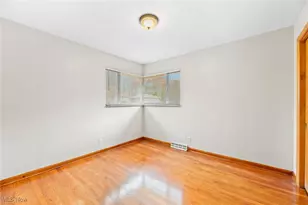 2023 Thurmont Rd, Akron, OH 44313 - Photo 17