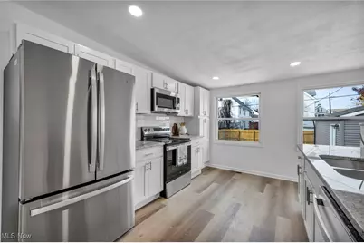 828 Nela View Road, Loveland, OH 44112 - Photo 11