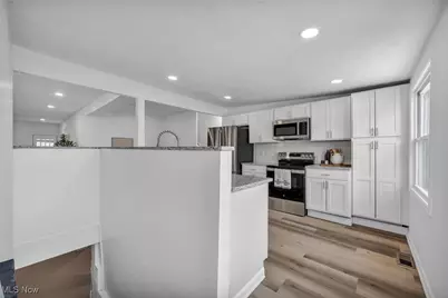 828 Nela View Road, Loveland, OH 44112 - Photo 15