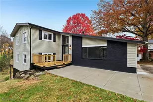 746 Cliffside Cir, Akron, OH 44313 - Photo 3