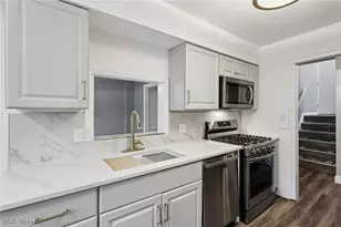 746 Cliffside Cir, Akron, OH 44313 - Photo 15