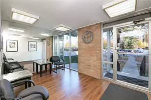 2331 E Market St, Akron, OH 44312 - Photo 5