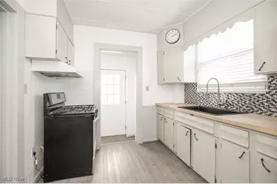 1604 Hampton Road, Akron, OH 44305 - Photo 11