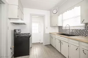 1604 Hampton Rd, Akron, OH 44305 - Photo 11