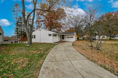 1908 Valley Road, Cuyahoga Falls, OH 44223 - Photo 3