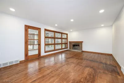 1908 Valley Road, Cuyahoga Falls, OH 44223 - Photo 11