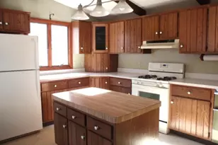 1407 Narragansett Blvd, Lorain, OH 44053 - Photo 13