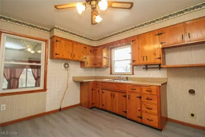 3057 S Meridian Road, Youngstown, OH 44511 - Photo 11