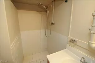 3057 S Meridian Rd, Youngstown, OH 44511 - Photo 29