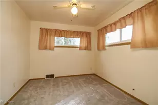3057 S Meridian Rd, Youngstown, OH 44511 - Photo 17