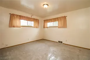 3057 S Meridian Rd, Youngstown, OH 44511 - Photo 19