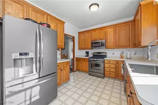 38627 Bear Creek Dr, Grafton, OH 44044 - Photo 25