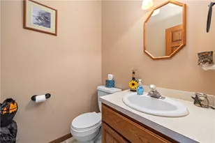 38627 Bear Creek Dr, Grafton, OH 44044 - Photo 13