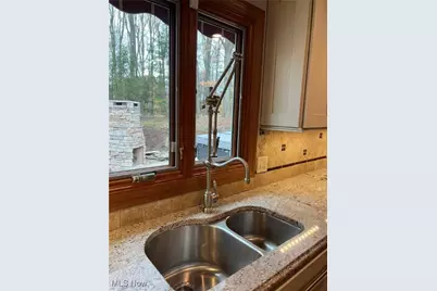 2675 Deer Run, Willoughby Hills, OH 44094 - Photo 9