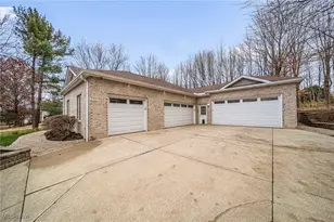 2675 Deer Run, Willoughby Hills, OH 44094 - Photo 41