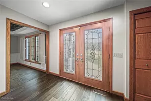 2675 Deer Run, Willoughby Hills, OH 44094 - Photo 3