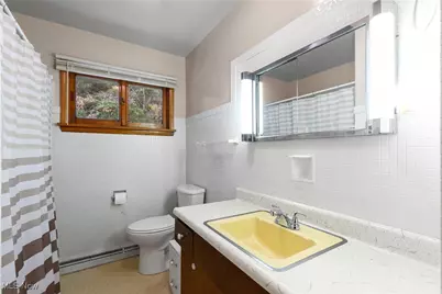 1123 Minellen Drive, Bridgeport, OH 43912 - Photo 17