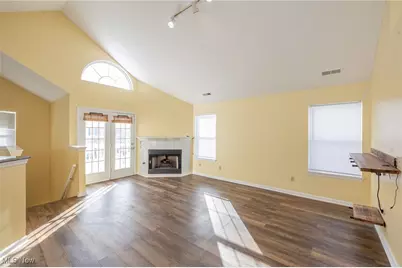 31 Vista Circle, North Olmsted, OH 44070 - Photo 9