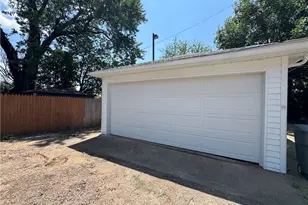 720 Locust Ave, Zanesville, OH 43701 - Photo 15