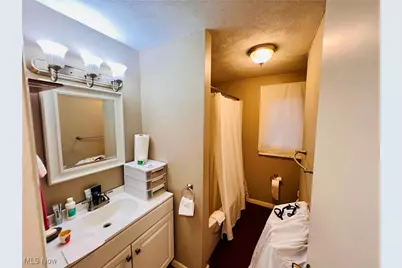 27705 White Road, Willoughby Hills, OH 44092 - Photo 3