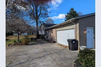 7160 Bretz Street NW, Massillon, OH 44646 - Photo 5