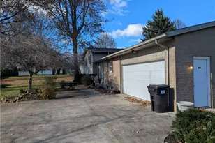 7160 Bretz St NW, Massillon, OH 44646 - Photo 5