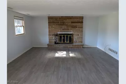 7160 Bretz Street NW, Massillon, OH 44646 - Photo 11