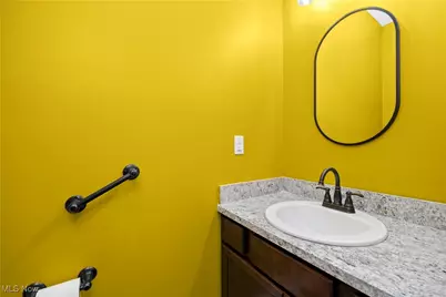 4657 Fields Way, Lorain, OH 44053 - Photo 11