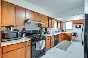 615 N Firestone Blvd, Akron, OH 44306 - Photo 13