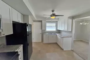 28642 Forest Rd, Willowick, OH 44095 - Photo 9