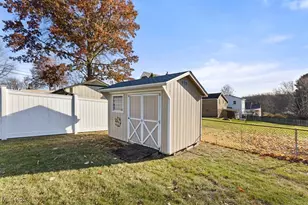 230 Ritchie Ave, Weirton, WV 26062 - Photo 35