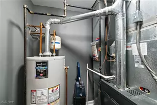 1301 N Main St, Amherst, OH 44001 - Photo 35