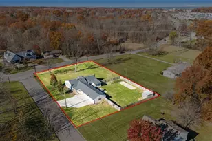1301 N Main St, Amherst, OH 44001 - Photo 5