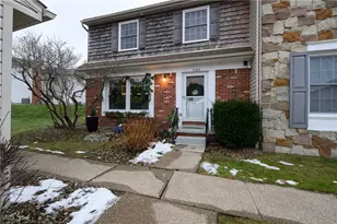 536 Austin Dr, Barberton, OH 44203 - Photo 1