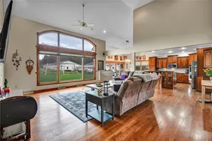 16449 S Boone Rd, Columbia Station, OH 44028 - Photo 9