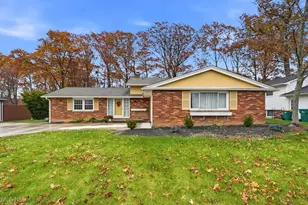 7659 Edgewood Ln, Green Hills, OH 44131 - Photo 1