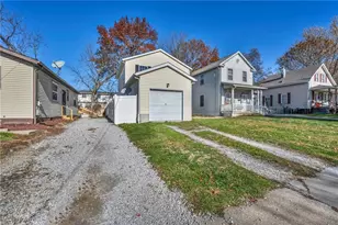 967 Russell Ave, Akron, OH 44307 - Photo 3