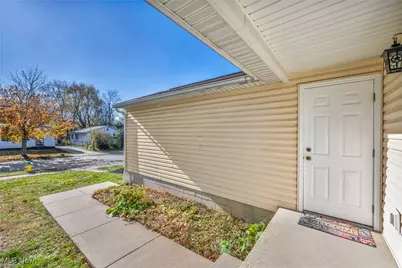 967 Russell Avenue, Akron, OH 44307 - Photo 7