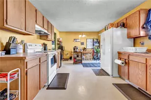 967 Russell Ave, Akron, OH 44307 - Photo 13