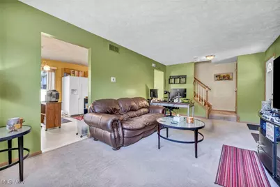 967 Russell Avenue, Akron, OH 44307 - Photo 9