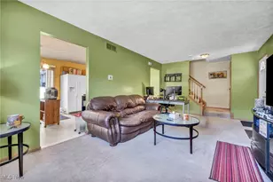 967 Russell Ave, Akron, OH 44307 - Photo 9