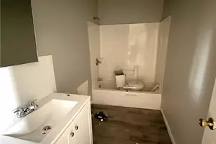 4249 E 164th St, Loveland, OH 44128 - Photo 3